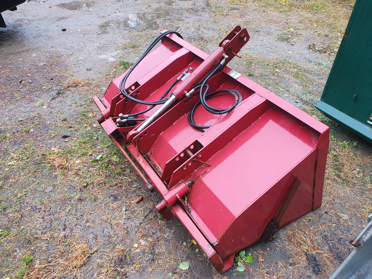 Ferrel AS SS100 - Homok-/ Sószóró: 1 kép. Ferrel AS SS100 - Homok-/ Sószóró: 1 kép.