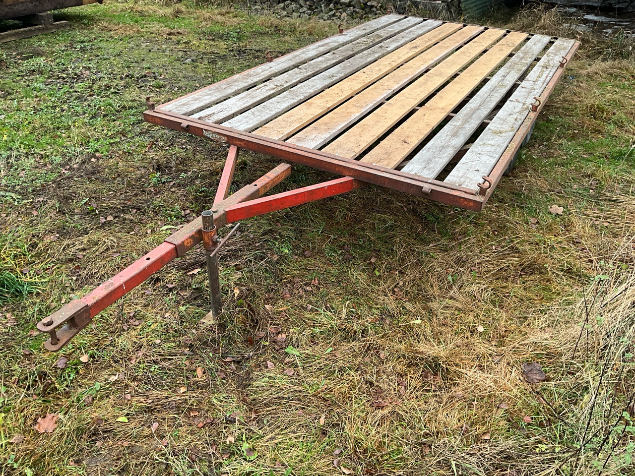 Gisebo - Mezőgazdasági pótkocsi: 1 kép. Gisebo - Mezőgazdasági pótkocsi: 1 kép.