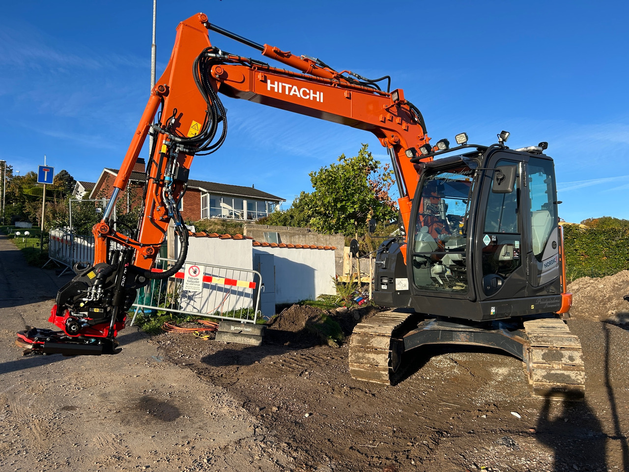 Hitachi ZX85US-6 - Kotrógép: 1 kép. Hitachi ZX85US-6 - Kotrógép: 1 kép.