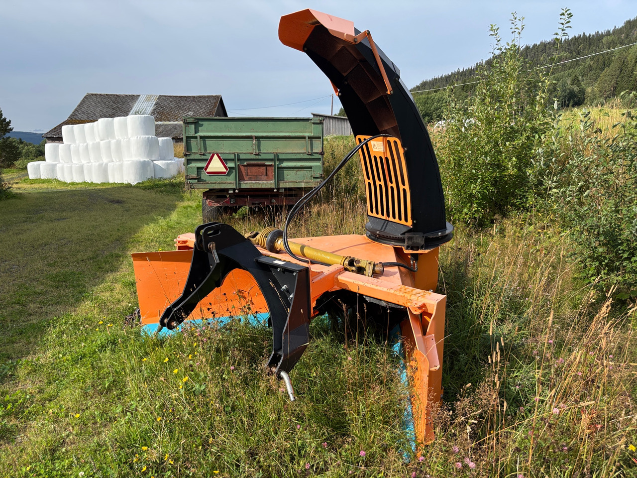 Hydromann Snowline V-3300 - Hófúvó: 1 kép. Hydromann Snowline V-3300 - Hófúvó: 1 kép.