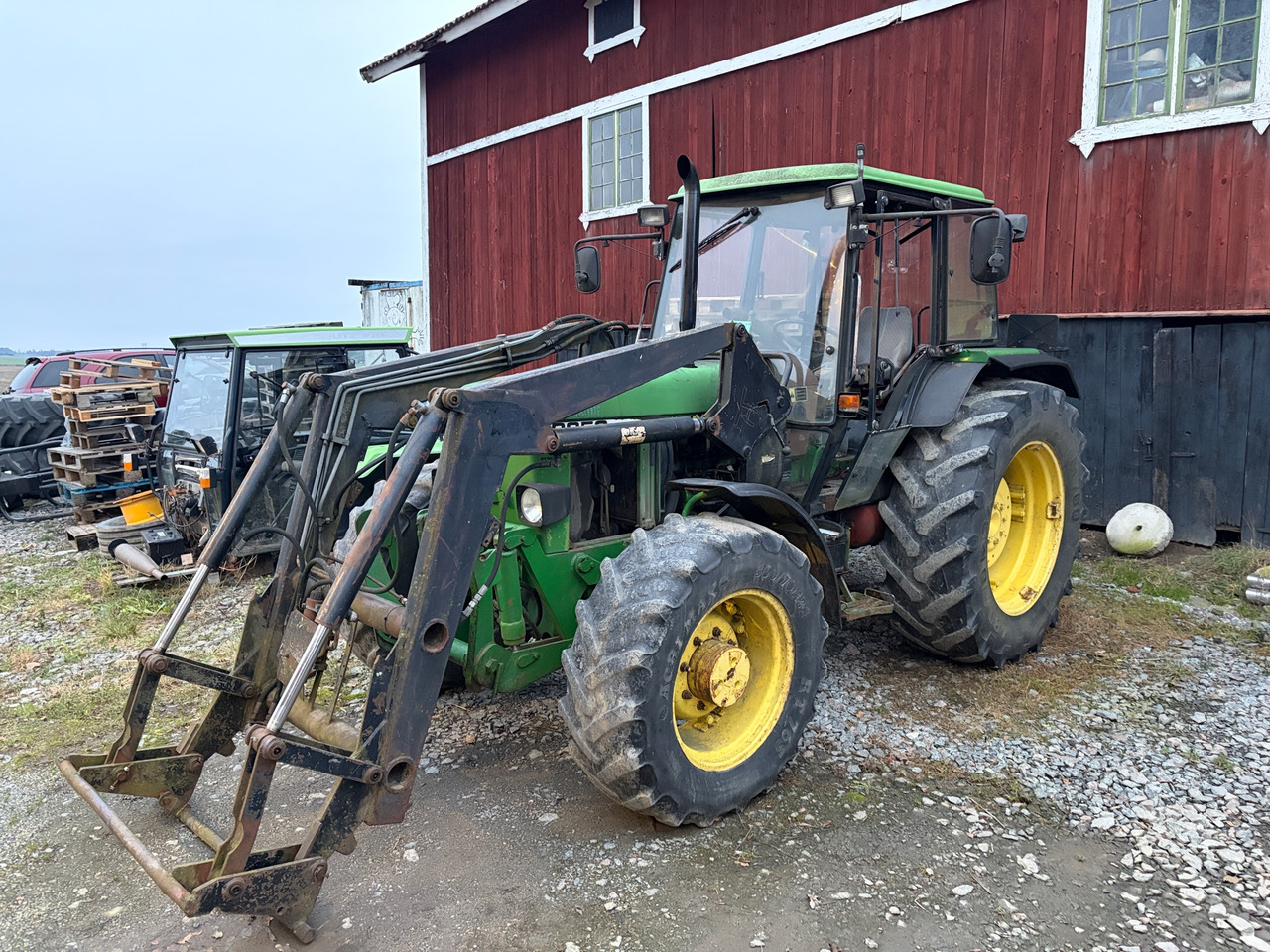 John Deere 2850 - Traktor: 1 kép. John Deere 2850 - Traktor: 1 kép.