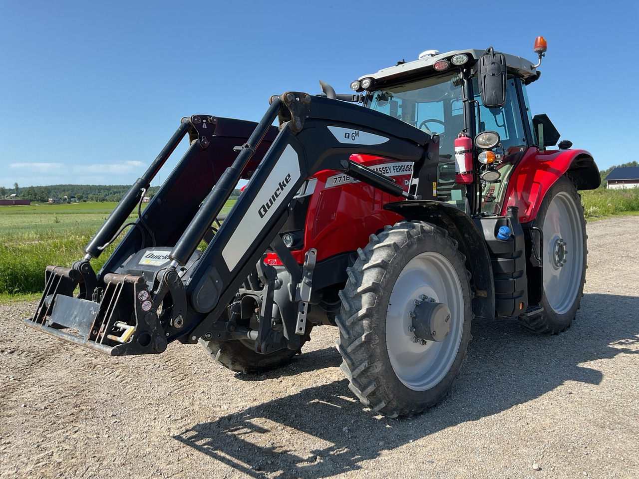 Massey Ferguson 7718S - Traktor: 1 kép. Massey Ferguson 7718S - Traktor: 1 kép.