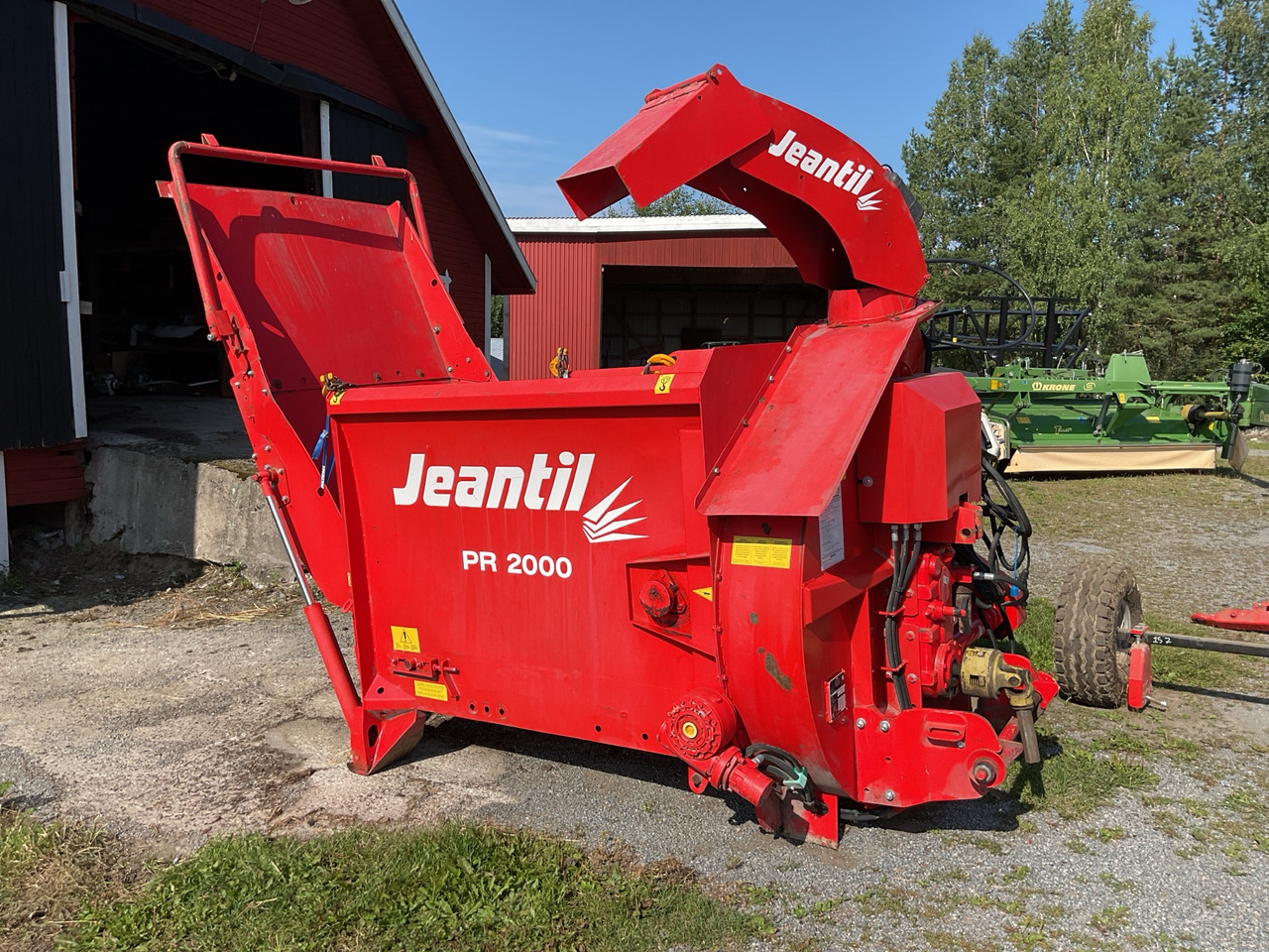 Jeantil PR 2000 - Mezőgazdasági gépek: 1 kép. Jeantil PR 2000 - Mezőgazdasági gépek: 1 kép.