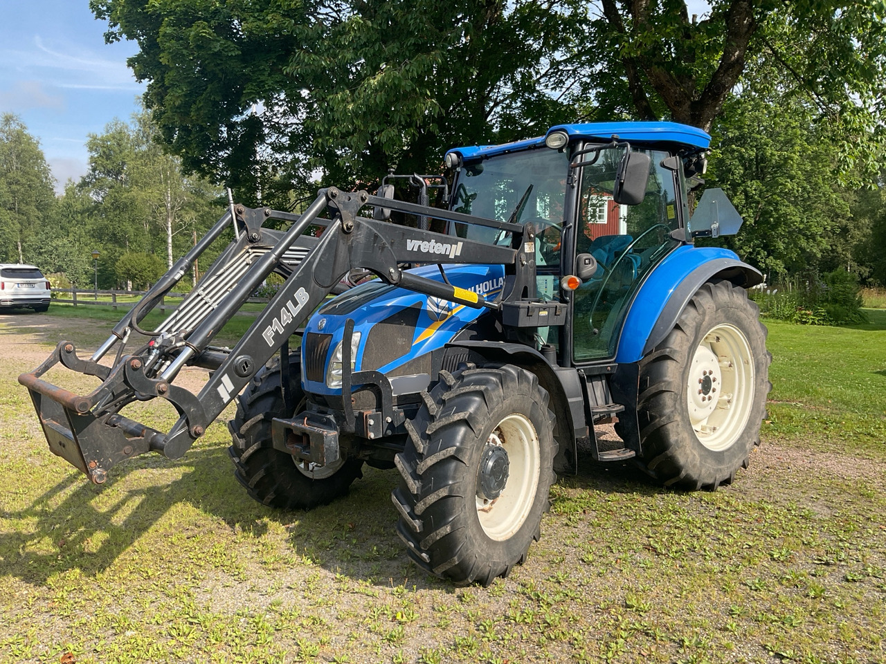 New Holland TD5.85 - Traktor: 1 kép. New Holland TD5.85 - Traktor: 1 kép.