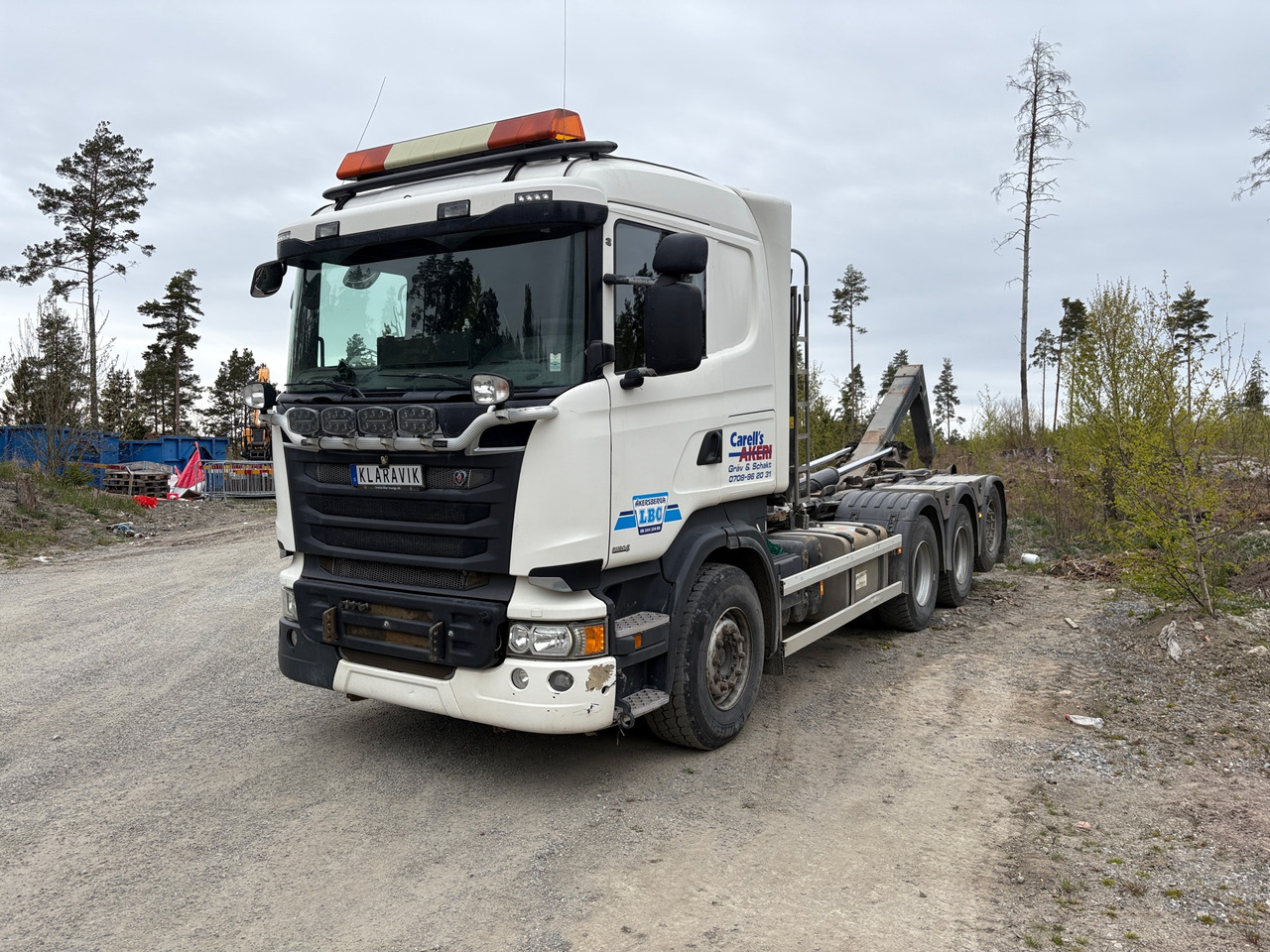 Scania R520 - Horgos rakodó teherautó: 1 kép. Scania R520 - Horgos rakodó teherautó: 1 kép.