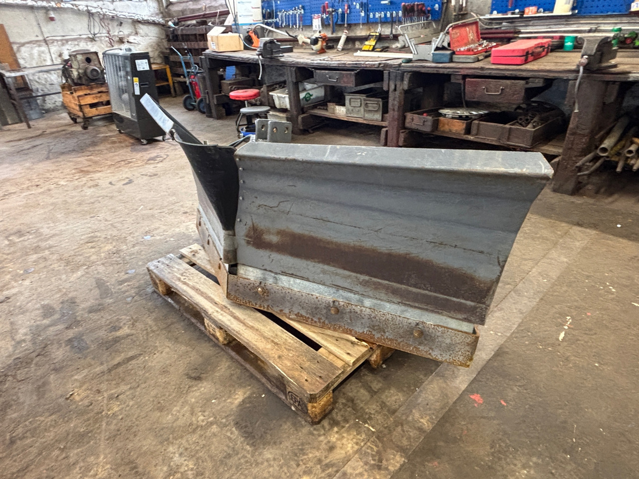 Siringe AB T2000 - Hóeke: 1 kép. Siringe AB T2000 - Hóeke: 1 kép.