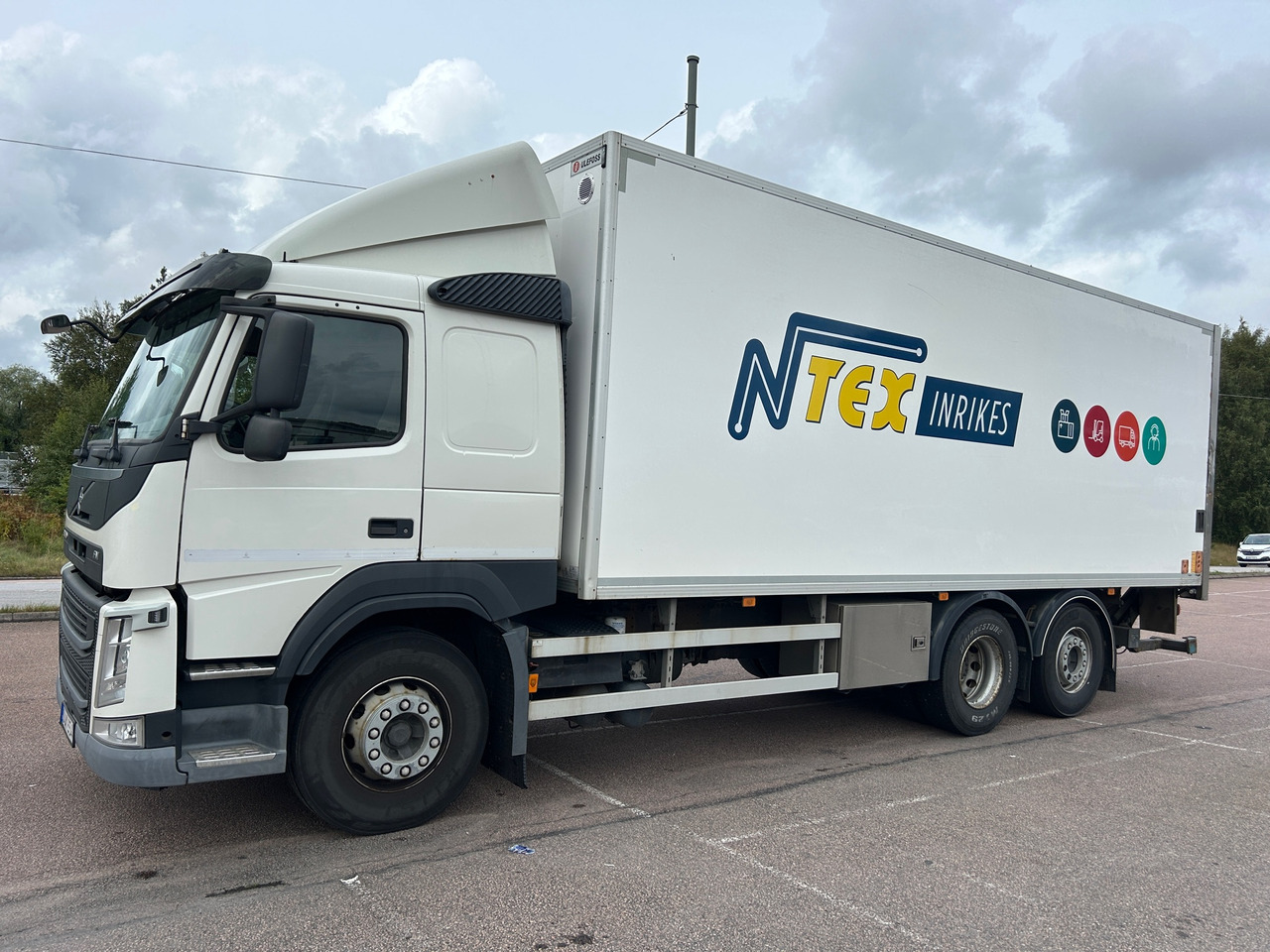 Volvo Fm330 - Teherautó: 1 kép. Volvo Fm330 - Teherautó: 1 kép.