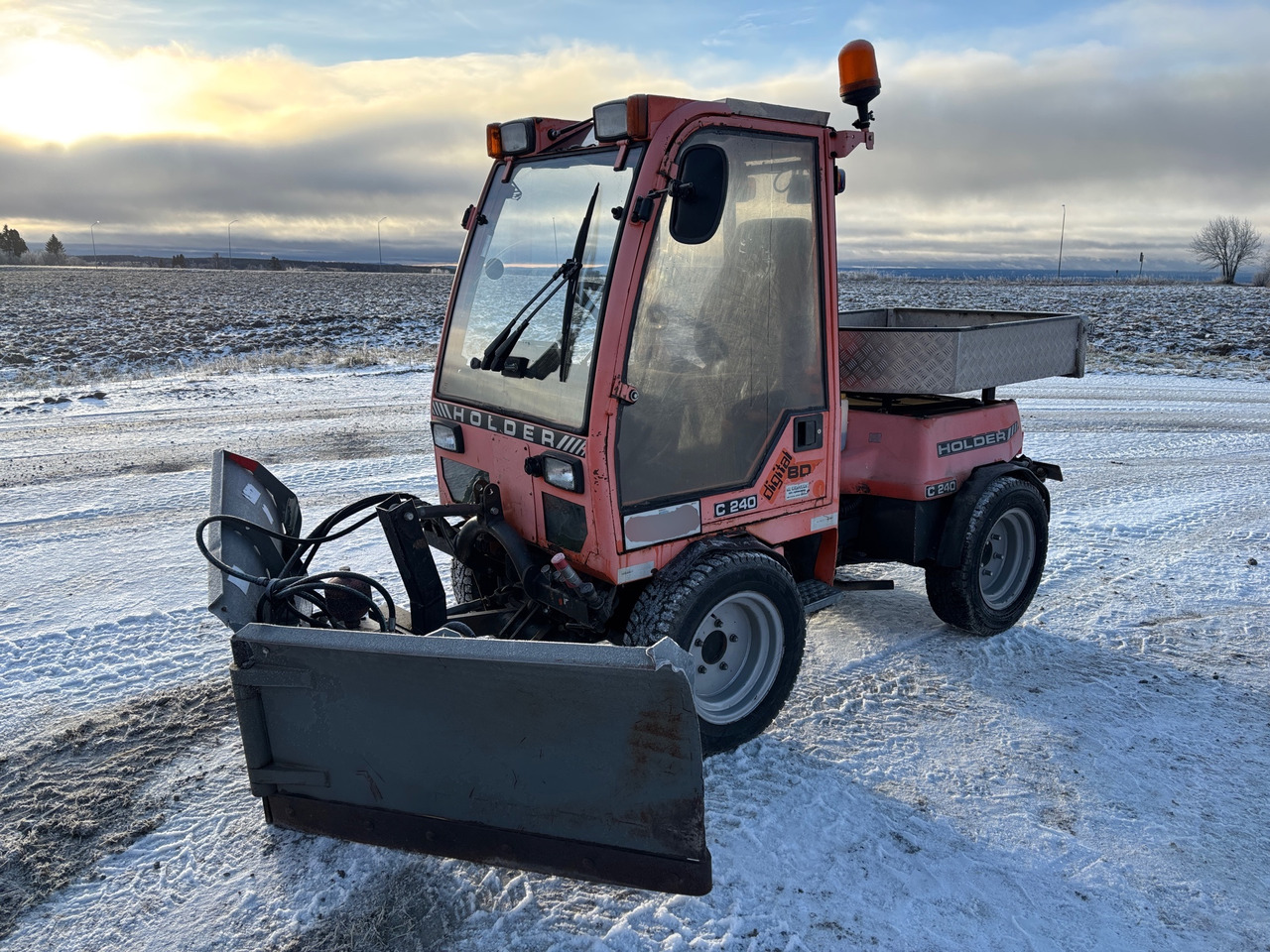 Holder C 203 - Többcélú/ Speciális jármű: 1 kép. Holder C 203 - Többcélú/ Speciális jármű: 1 kép.