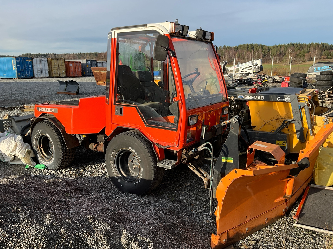 Holder C340 - Többcélú/ Speciális jármű: 1 kép. Holder C340 - Többcélú/ Speciális jármű: 1 kép.