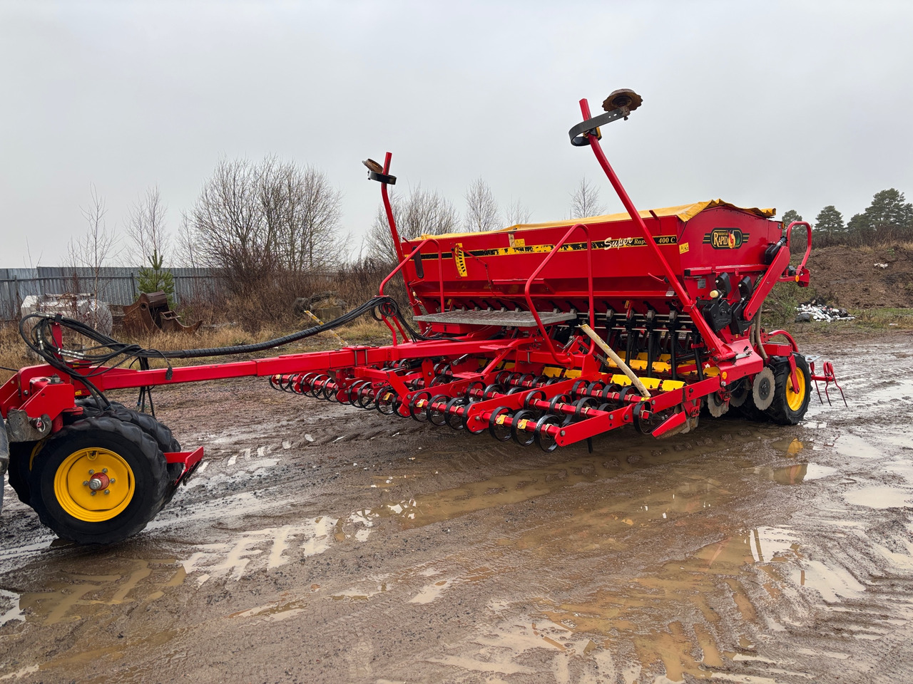 Väderstad Rapid 400C - Vetőgép: 1 kép. Väderstad Rapid 400C - Vetőgép: 1 kép.
