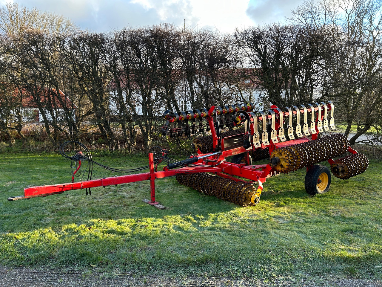 Väderstad Rollex 820 - Mezőgazdasági hengerek: 1 kép. Väderstad Rollex 820 - Mezőgazdasági hengerek: 1 kép.