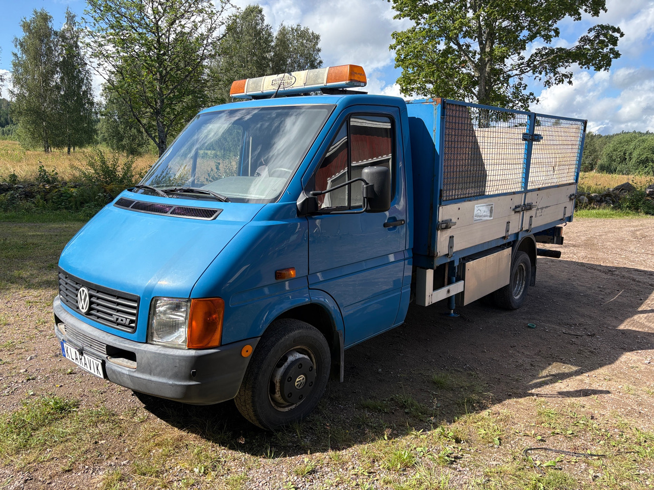 Volkswagen LT 46 - Platós kisteherautó: 1 kép. Volkswagen LT 46 - Platós kisteherautó: 1 kép.