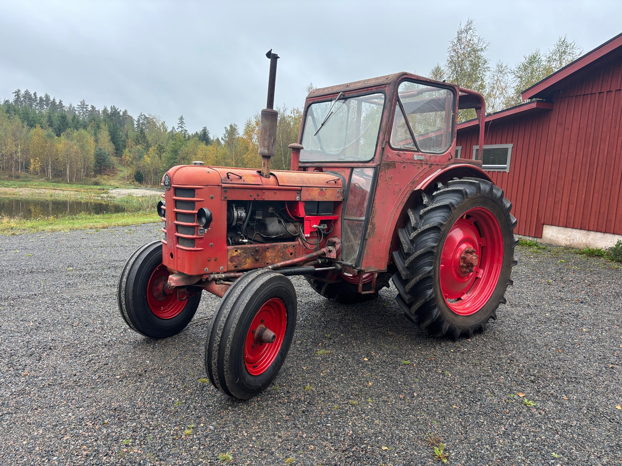 Volvo BM 350 Boxer - Traktor: 1 kép. Volvo BM 350 Boxer - Traktor: 1 kép.