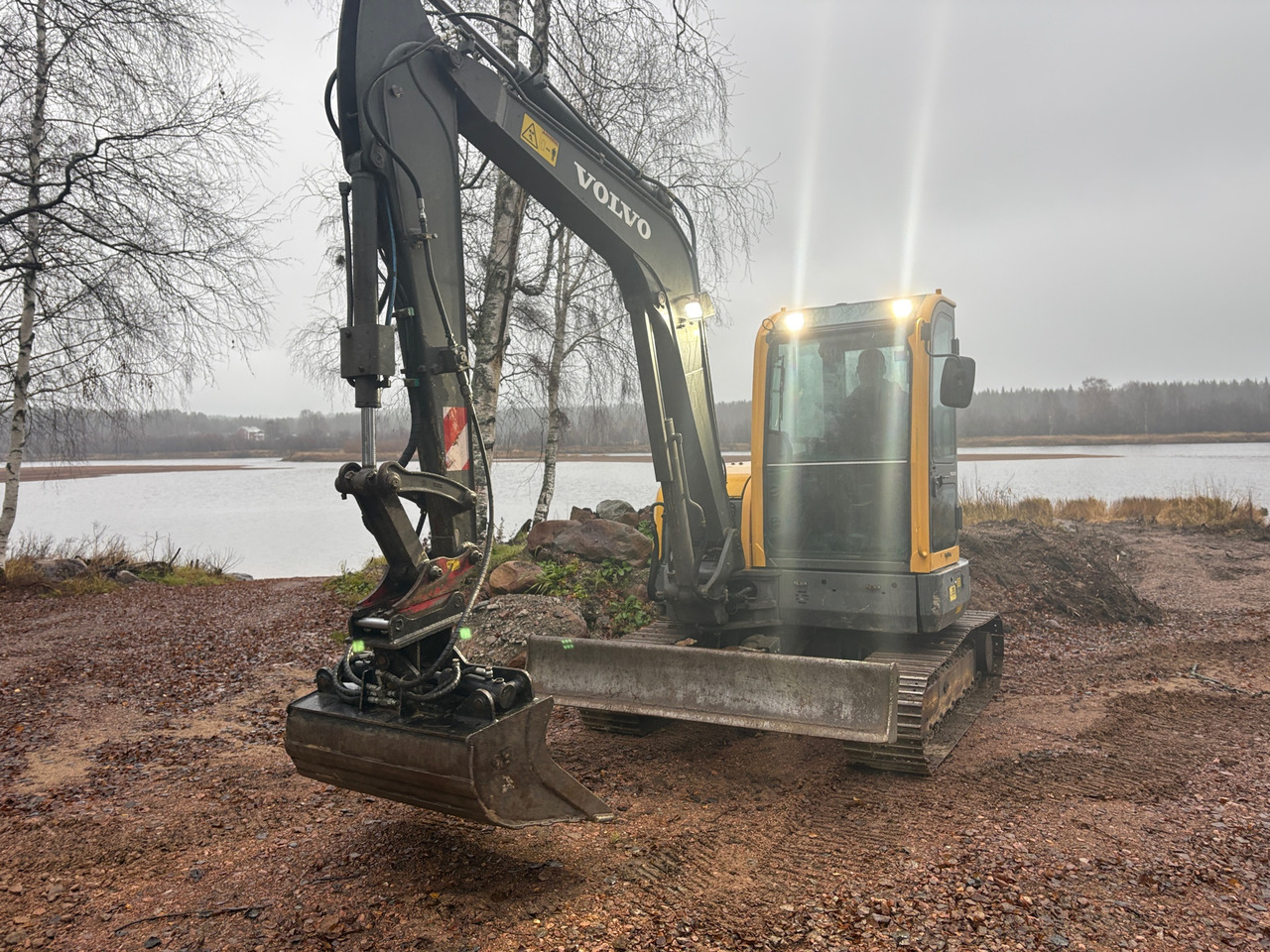 Volvo Ecr 58 - Kotrógép: 1 kép. Volvo Ecr 58 - Kotrógép: 1 kép.