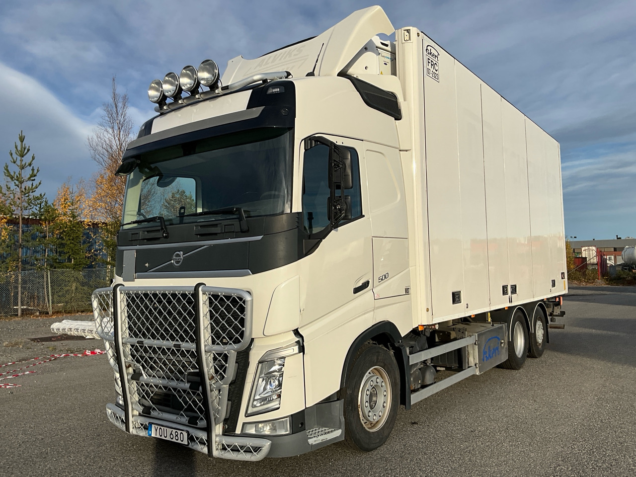 Volvo FH - Hűtős teherautó: 1 kép. Volvo FH - Hűtős teherautó: 1 kép.