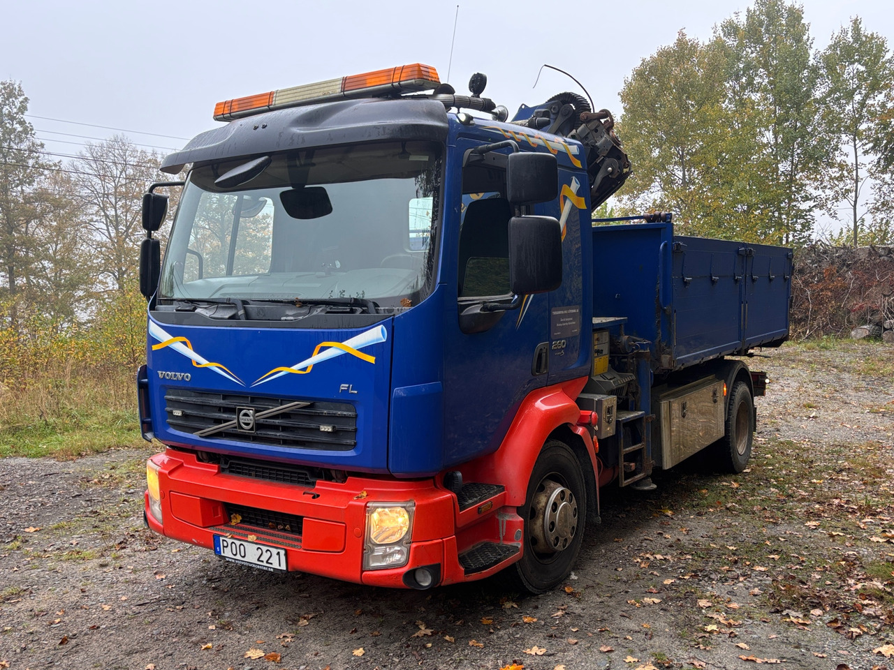 Volvo FL280 - Darus autó: 1 kép. Volvo FL280 - Darus autó: 1 kép.