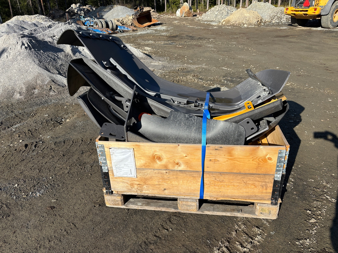 Volvo L60H2 - Építőipari berendezések: 1 kép. Volvo L60H2 - Építőipari berendezések: 1 kép.