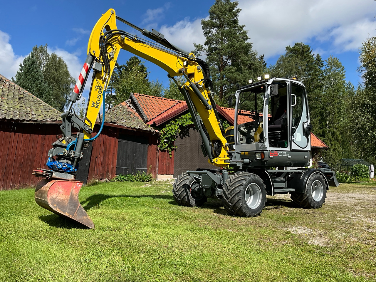 Wacker Neuson 6503-2 - Kotrógép: 1 kép. Wacker Neuson 6503-2 - Kotrógép: 1 kép.