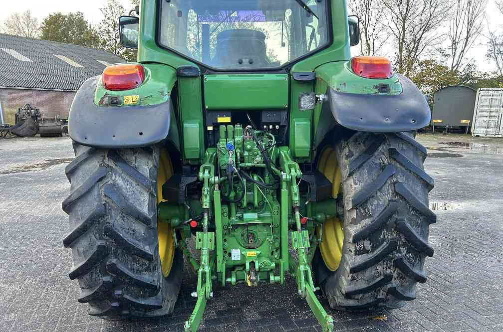 John Deere 6330 premium, TLS, HCS, Air, autopower - Traktor: 3 kép. John Deere 6330 premium, TLS, HCS, Air, autopower - Traktor: 3 kép.