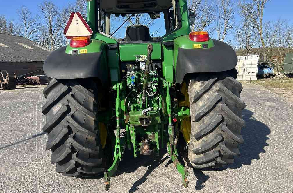 John Deere 6830 premium, tls, hcs, autoquad eco - Traktor: 3 kép. John Deere 6830 premium, tls, hcs, autoquad eco - Traktor: 3 kép.