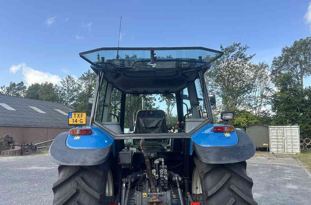 New Holland ts 90 sle - Traktor: 4 kép. New Holland ts 90 sle - Traktor: 4 kép.