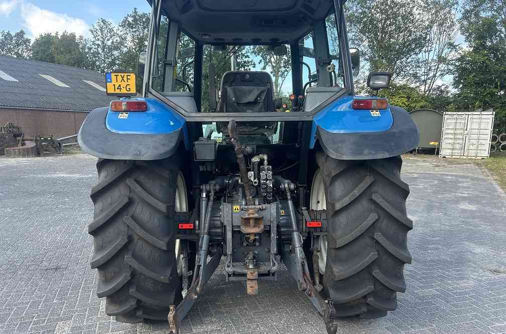 New Holland ts 90 sle - Traktor: 3 kép. New Holland ts 90 sle - Traktor: 3 kép.