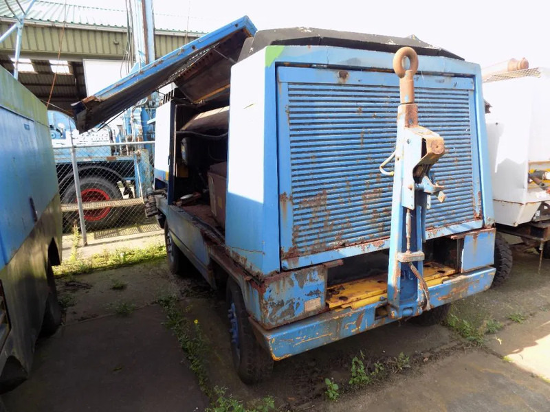 Atlas-Copco XRS 210 DD Atlas copco XRS 210 DD - Légkompresszor: 2 kép. Atlas-Copco XRS 210 DD Atlas copco XRS 210 DD - Légkompresszor: 2 kép.