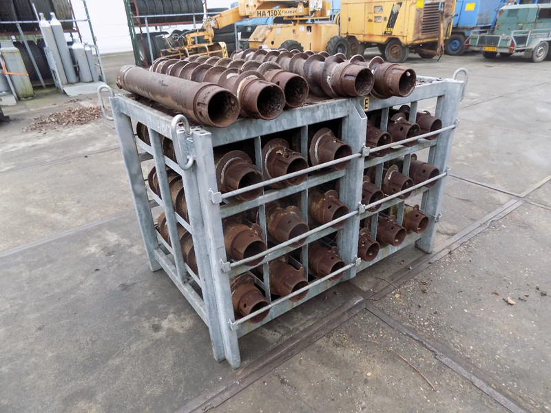 Atlas-Copco holle avegaar - Fúrógép: 3 kép. Atlas-Copco holle avegaar - Fúrógép: 3 kép.