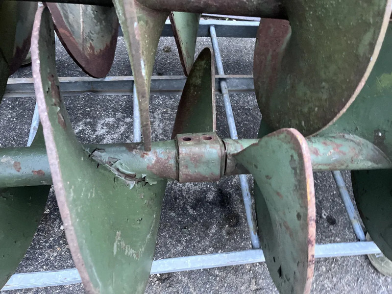 Avegaar 62 cm diameter Avegaar 620 mm diameter lengte 1000 mm - Fúrógép: 4 kép. Avegaar 62 cm diameter Avegaar 620 mm diameter lengte 1000 mm - Fúrógép: 4 kép.