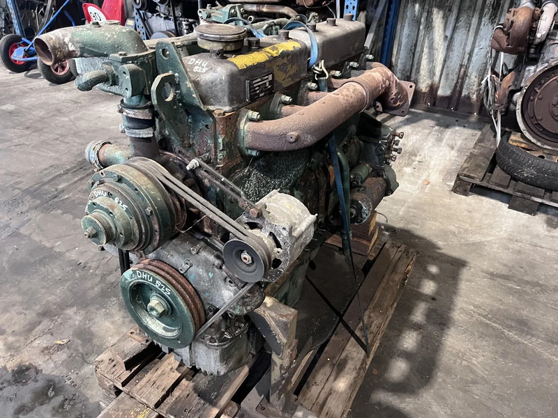 DAF DHU 825 meerdere op voorraad - Motor - Teherautó: 3 kép. DAF DHU 825 meerdere op voorraad - Motor - Teherautó: 3 kép.