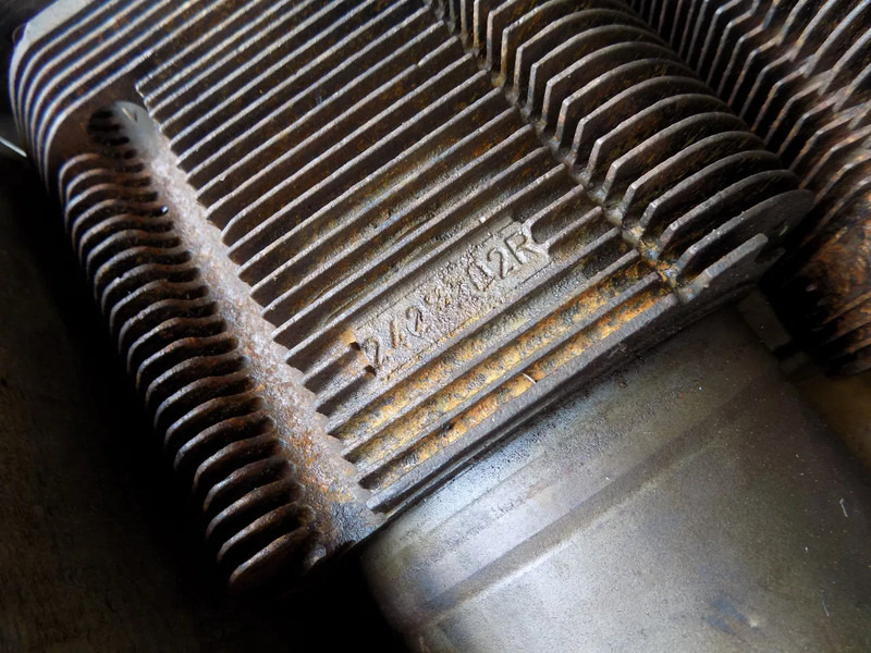 Deutz onderdelen motor lízing Deutz onderdelen motor: 6 kép.