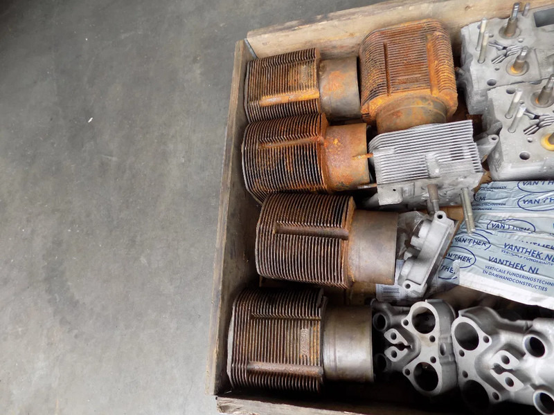 Deutz onderdelen motor lízing Deutz onderdelen motor: 7 kép.