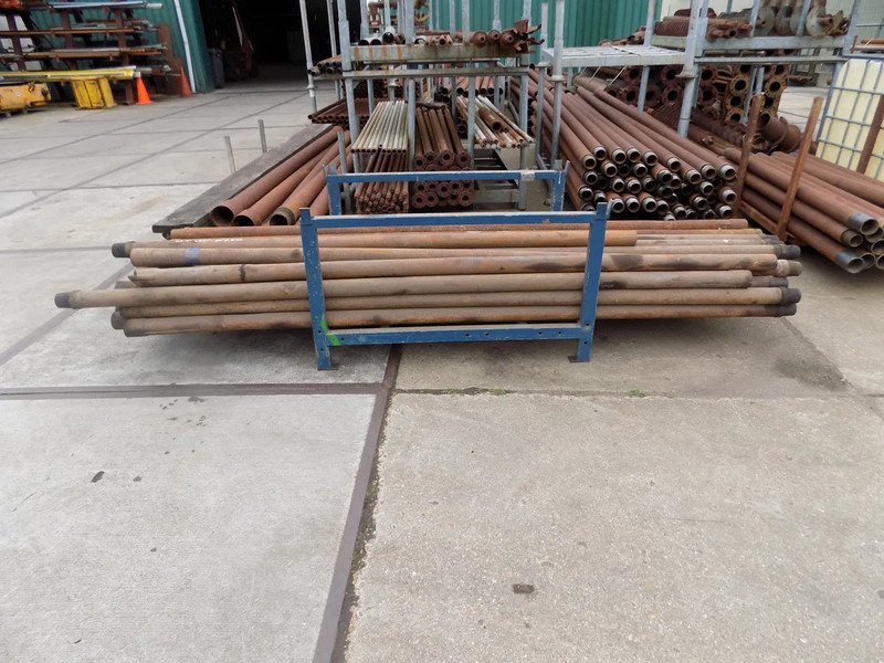 Diversen boorpijpen - Fúrógép: 3 kép. Diversen boorpijpen - Fúrógép: 3 kép.