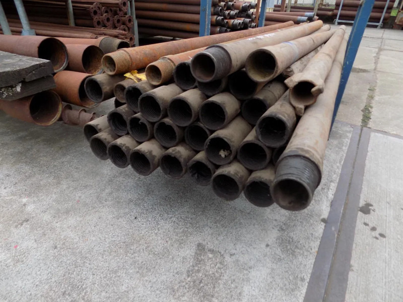 Diversen boorpijpen - Fúrógép: 1 kép. Diversen boorpijpen - Fúrógép: 1 kép.