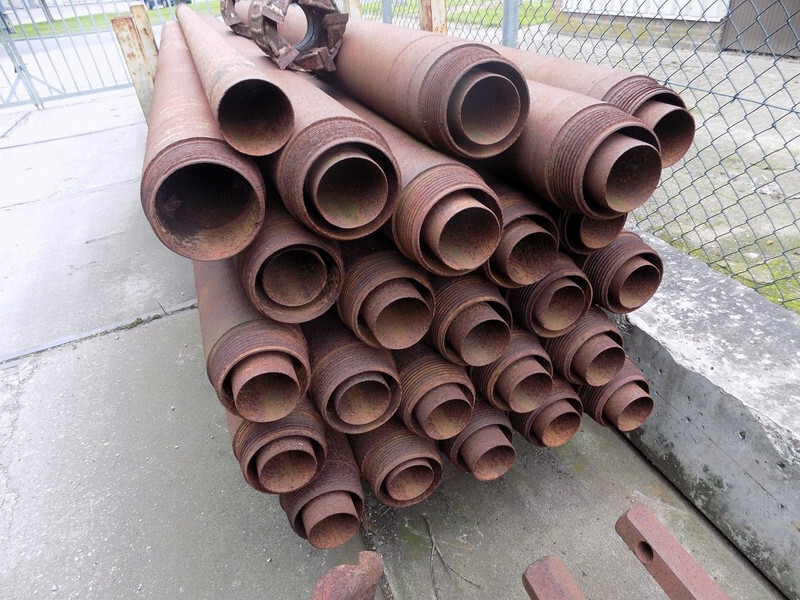 Diversen boorpijpen - Fúrógép: 3 kép. Diversen boorpijpen - Fúrógép: 3 kép.