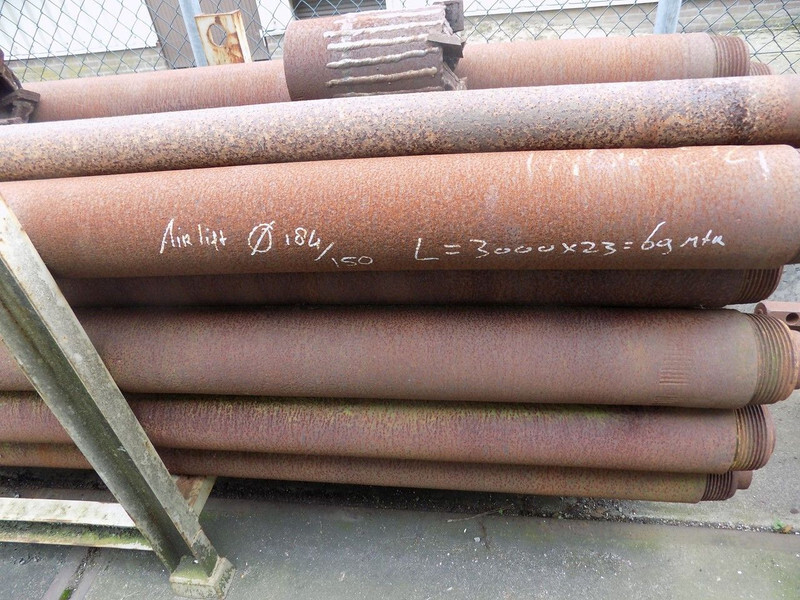 Diversen boorpijpen - Fúrógép: 5 kép. Diversen boorpijpen - Fúrógép: 5 kép.