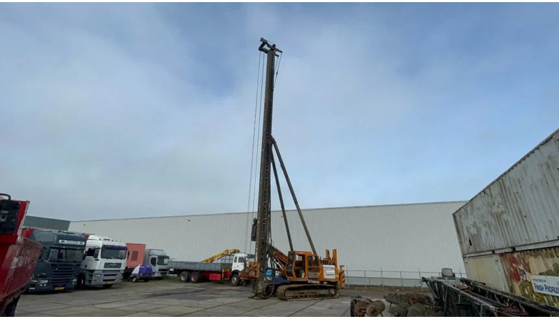Hitachi EX200 LC Driller - Fúrógép: 1 kép. Hitachi EX200 LC Driller - Fúrógép: 1 kép.