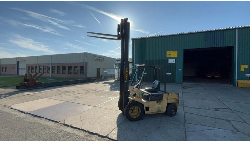 Hyster Hyster H 3.00 XL Hyster H 3.00 xl - Villás targonca: 2 kép. Hyster Hyster H 3.00 XL Hyster H 3.00 xl - Villás targonca: 2 kép.
