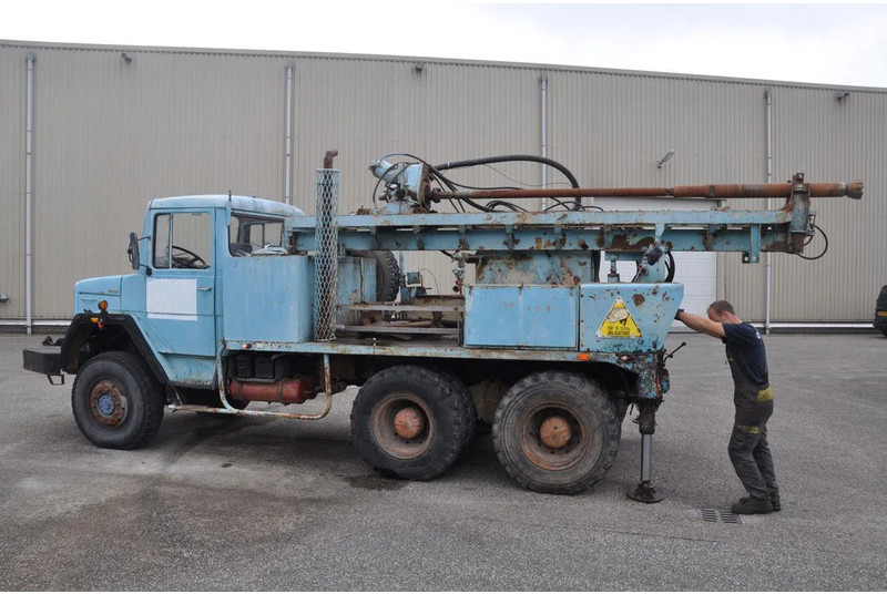 Magirus Deutz iveco Bonne esperance / atlas copco - Fúrógép: 3 kép. Magirus Deutz iveco Bonne esperance / atlas copco - Fúrógép: 3 kép.