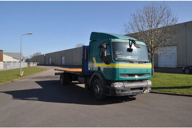 Renault Premium 250 - Platós teherautó: 1 kép. Renault Premium 250 - Platós teherautó: 1 kép.