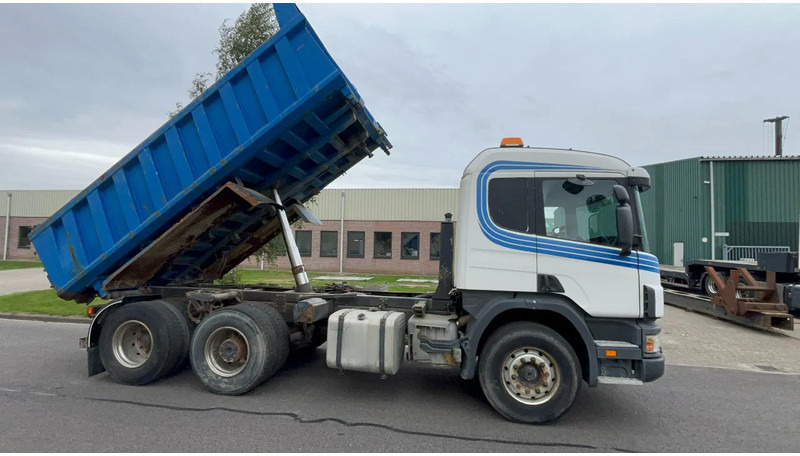 Billenőplatós teherautó Scania P124-400 Scania P124 - 400 3 zijden kipper: 9 kép.