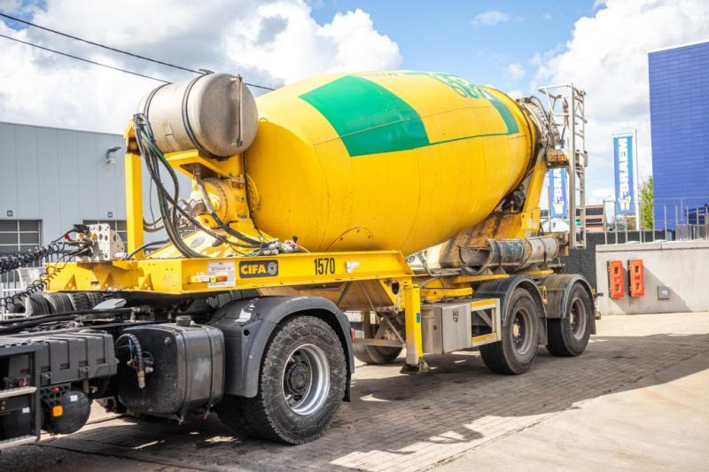 Cifa BETON MIXER/MALAXEUR/MISCHER 12M3 - STEERING AXLE - Betonkeverő félpótkocsi: 1 kép. Cifa BETON MIXER/MALAXEUR/MISCHER 12M3 - STEERING AXLE - Betonkeverő félpótkocsi: 1 kép.