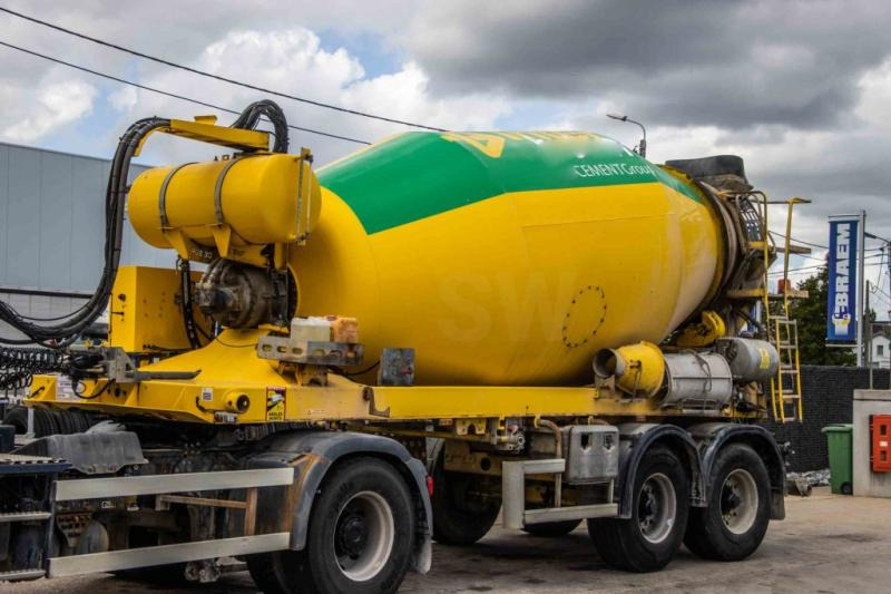 DE BUF BETON MIXER/MALAXEUR/MISCHER 10M3 - Betonkeverő félpótkocsi: 5 kép. DE BUF BETON MIXER/MALAXEUR/MISCHER 10M3 - Betonkeverő félpótkocsi: 5 kép.
