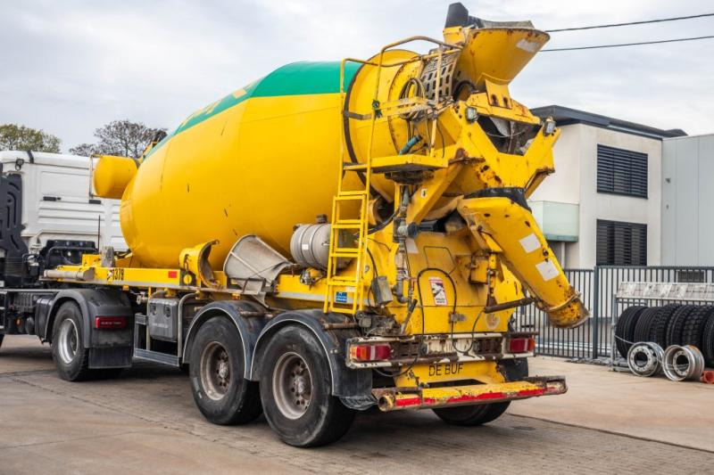 DE BUF BETON MIXER/MALAXEUR/MISCHER10M3 - Betonkeverő félpótkocsi: 4 kép. DE BUF BETON MIXER/MALAXEUR/MISCHER10M3 - Betonkeverő félpótkocsi: 4 kép.