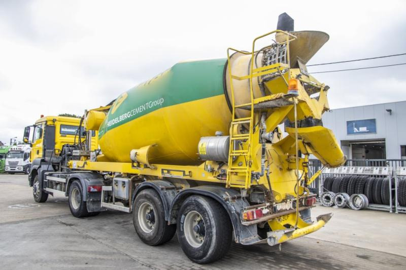 DE BUF MIXER/MALAXEUR/MISCHER-10M3 (gestuurd/gelenkt/dir./steering) - Betonkeverő félpótkocsi: 4 kép. DE BUF MIXER/MALAXEUR/MISCHER-10M3 (gestuurd/gelenkt/dir./steering) - Betonkeverő félpótkocsi: 4 kép.