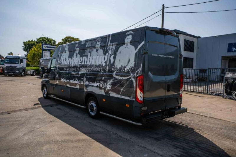 Iveco DAILY 35S16 - Furgon: 5 kép. Iveco DAILY 35S16 - Furgon: 5 kép.