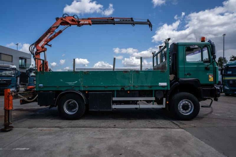 MAN FE 310A-4X4+ATLAS 105.1 A3 - Platós teherautó, Darus autó: 3 kép. MAN FE 310A-4X4+ATLAS 105.1 A3 - Platós teherautó, Darus autó: 3 kép.