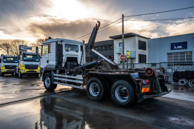 MAN TGA 33.430 BB - Horgos rakodó teherautó: 5 kép. MAN TGA 33.430 BB - Horgos rakodó teherautó: 5 kép.