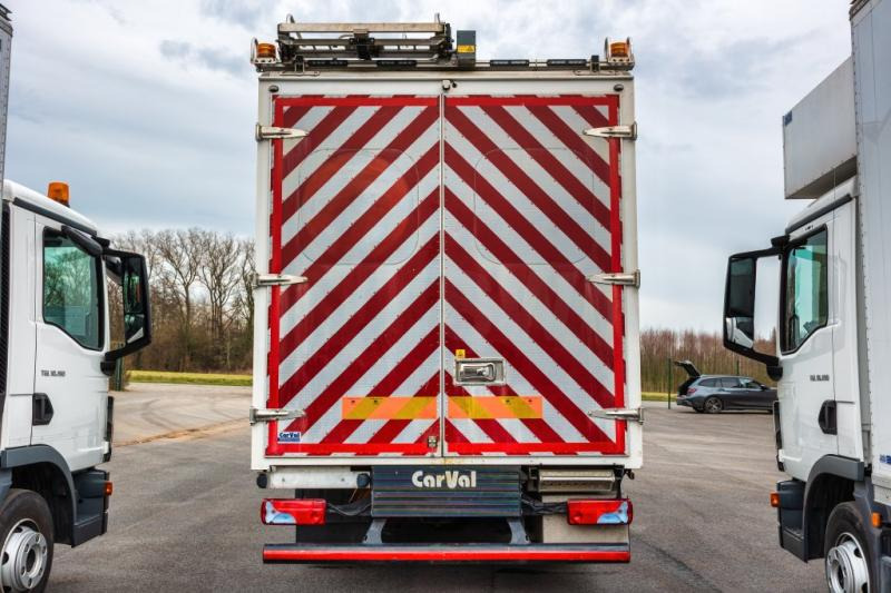 MAN TGL 10.190 BL - CARVAL INBOUW - Dobozos felépítményű teherautó: 3 kép. MAN TGL 10.190 BL - CARVAL INBOUW - Dobozos felépítményű teherautó: 3 kép.