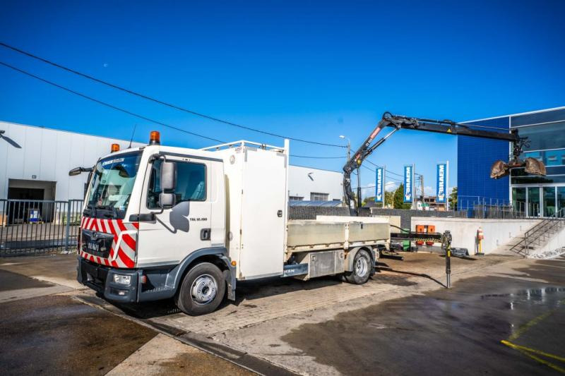 MAN TGL 12.190 BL + HIAB 055 D-1 HIDUO - Platós teherautó, Darus autó: 1 kép. MAN TGL 12.190 BL + HIAB 055 D-1 HIDUO - Platós teherautó, Darus autó: 1 kép.